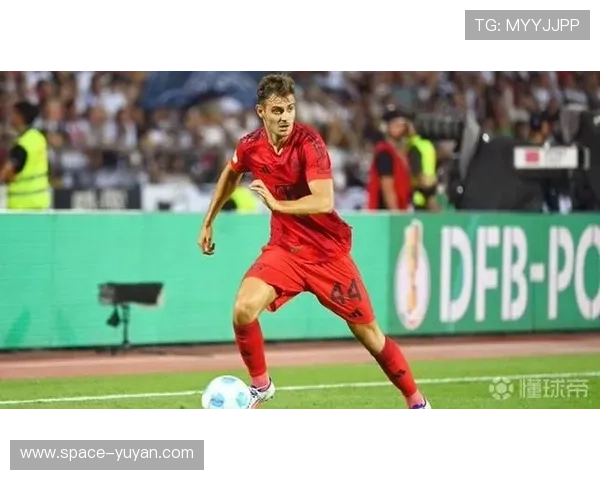 斯塔尼希奇头球破旧主,拜仁客场迅速取得领先 斯塔尼希奇头球破旧主,拜仁客场迅速取得领先